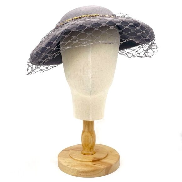 Vintage 1940s New York Creation Mushroom Veil Hat Gray Felted Wool Gold Trim - Picture 15 of 16